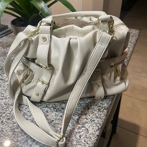 Cream Colored Steve Madden Purse! Super Cute!